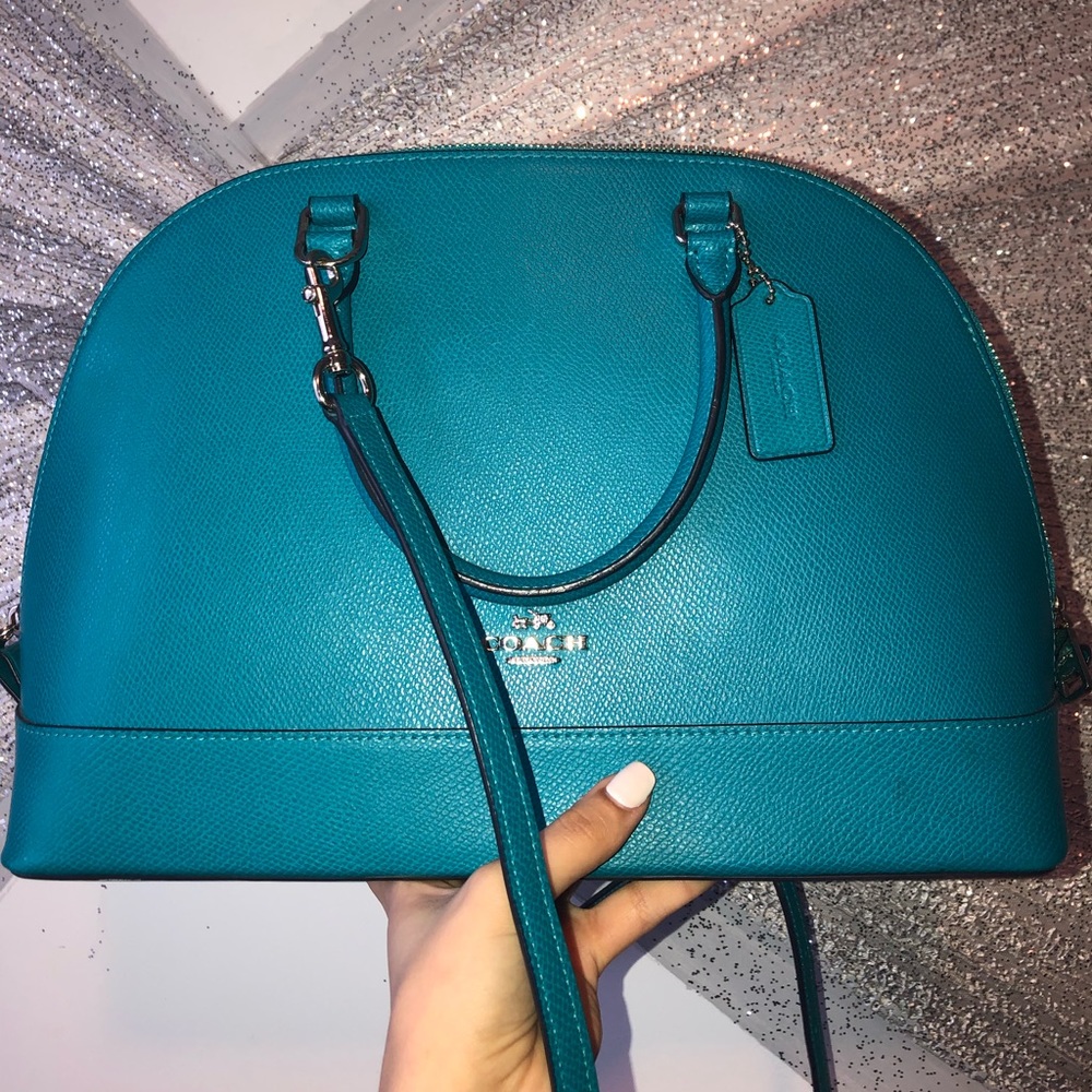 Teal Coach Purse ✨